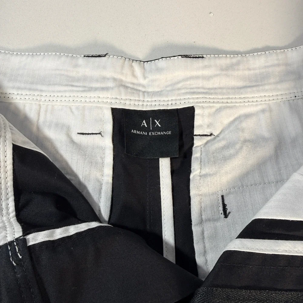 ARMANI EXCHANGE Men Black Flat Front‎ Cotton Blend Chino Shorts Size 28